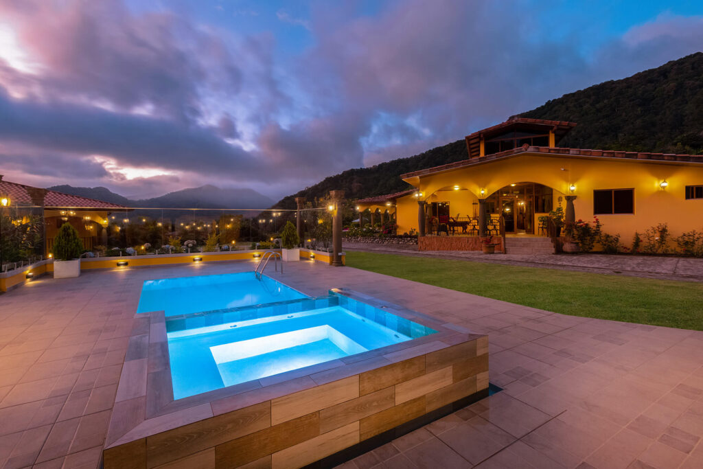 Oasis Swimming Pool 3