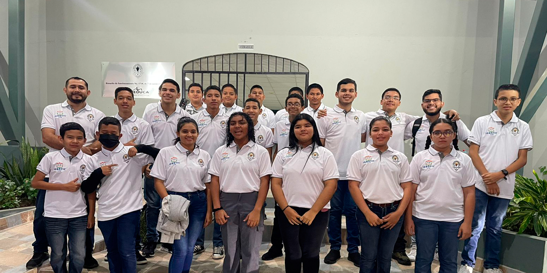 Supporting Instituto Guadalupano Boquete