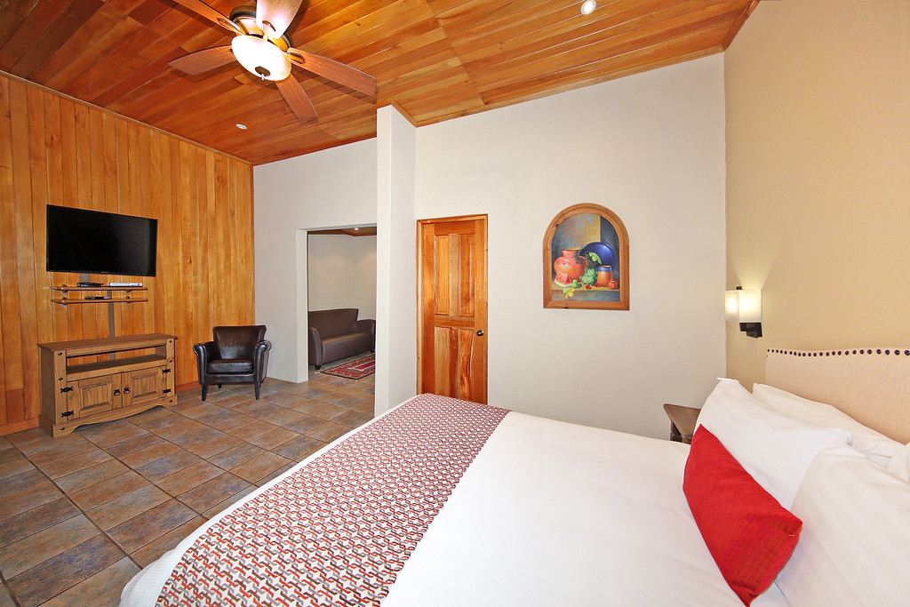 Deluxe Rooms 6