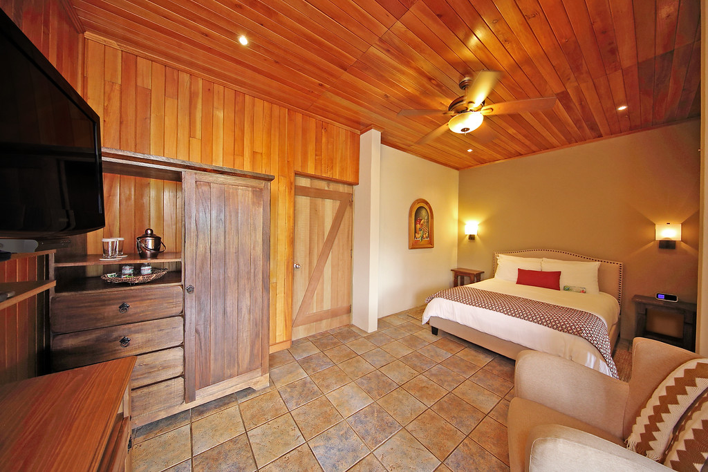 Deluxe Rooms 3