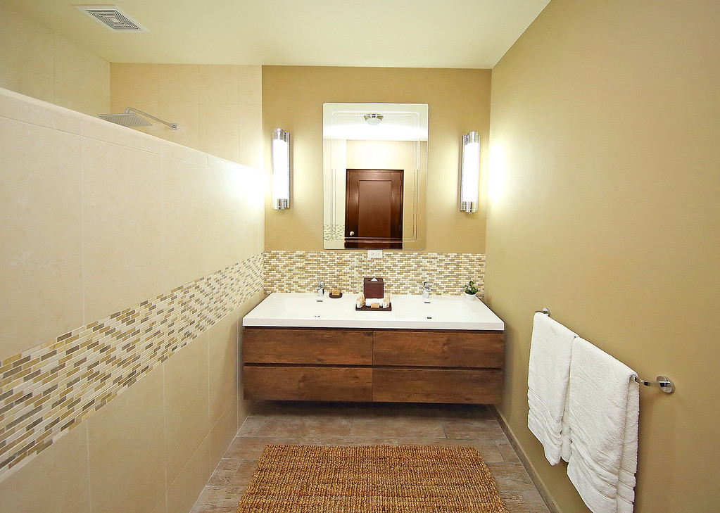 Premium Suite bathroom