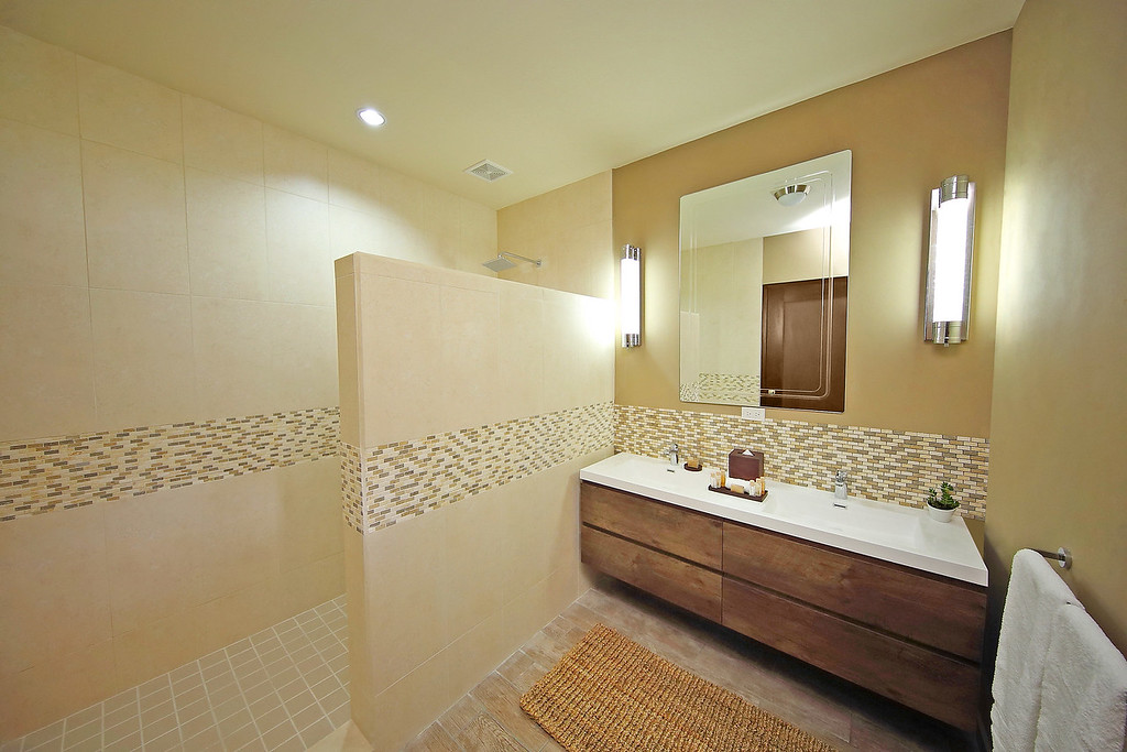 Premium Suite bathroom