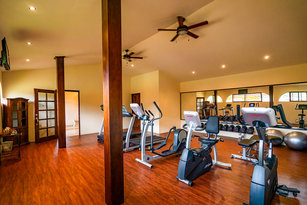 Fitness Center & Yoga 1